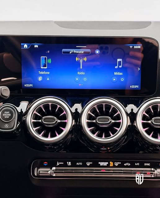 MERCEDES-BENZ GLA 35 AMG - Imagem 10