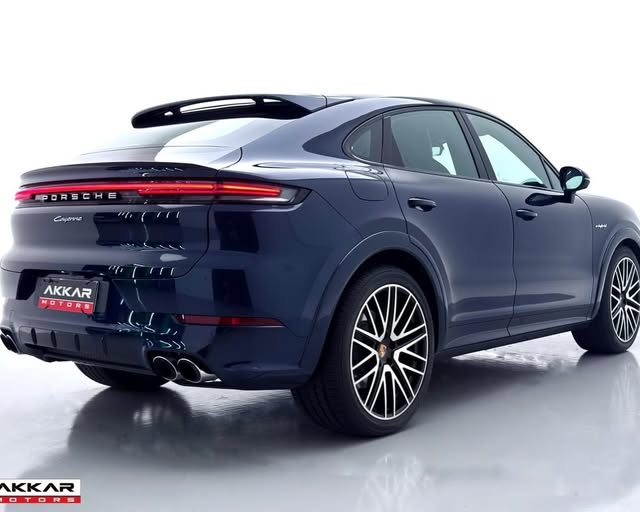 PORSCHE CAYENNE E-HYBRID - Imagem 2