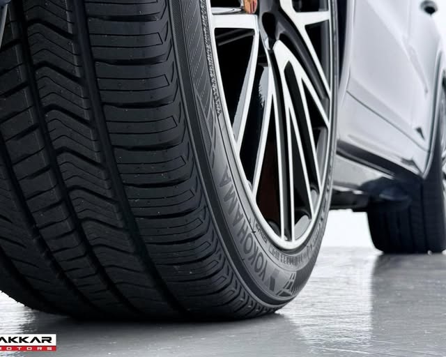 PORSCHE CAYENNE E-HYBRID - Imagem 3