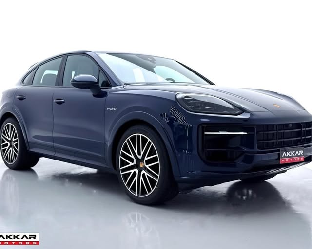 PORSCHE CAYENNE E-HYBRID - Imagem 8