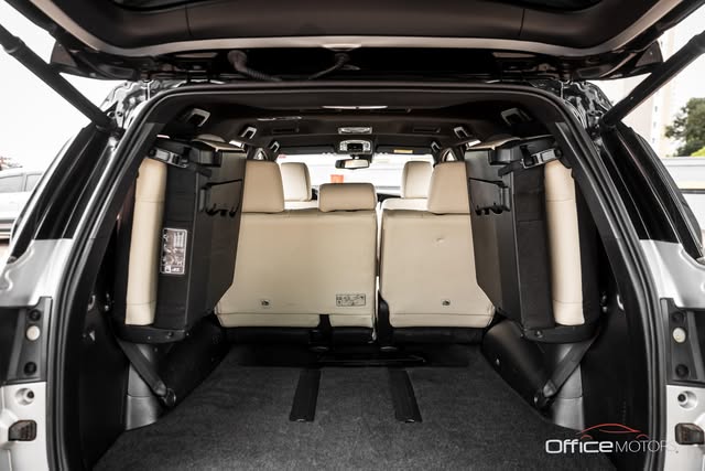 TOYOTA HILUX SW4 DIAMOND - Imagem 10