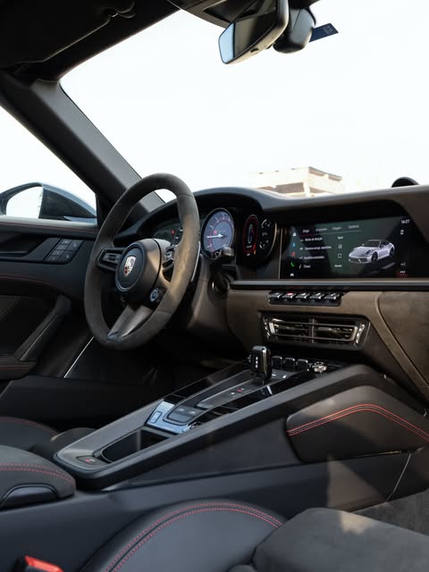 PORSCHE 911 TARGA 4 GTS - Imagem 4