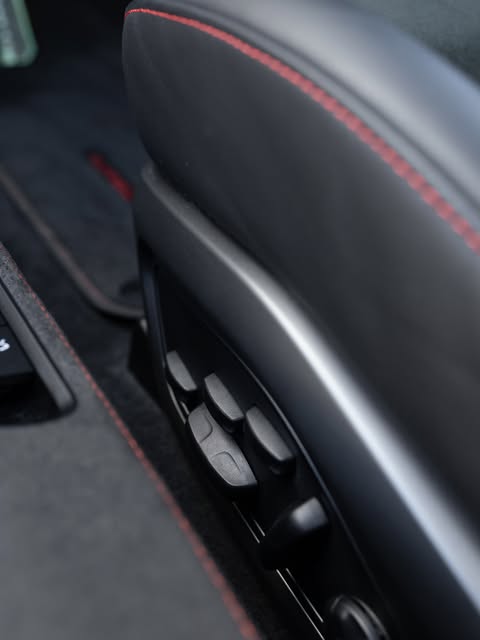 PORSCHE 911 TARGA 4 GTS - Imagem 8