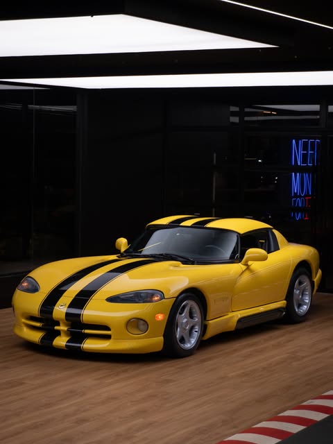 DODGE VIPER RT/10 - Imagem 9