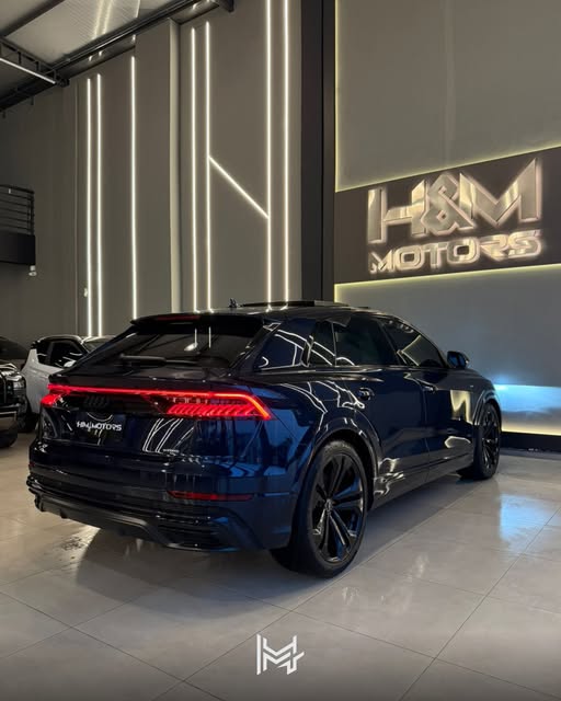 AUDI Q8 PERFORMANCE BLACK - Imagem 2