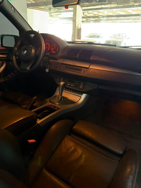BMW X5 3.0I - Imagem 8