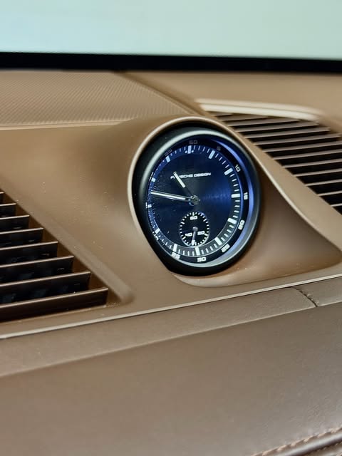 PORSCHE CAYENNE TURBO - Imagem 12