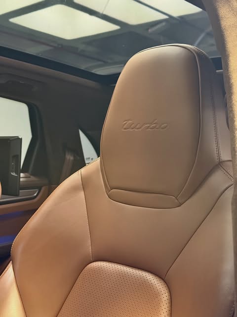 PORSCHE CAYENNE TURBO - Imagem 14