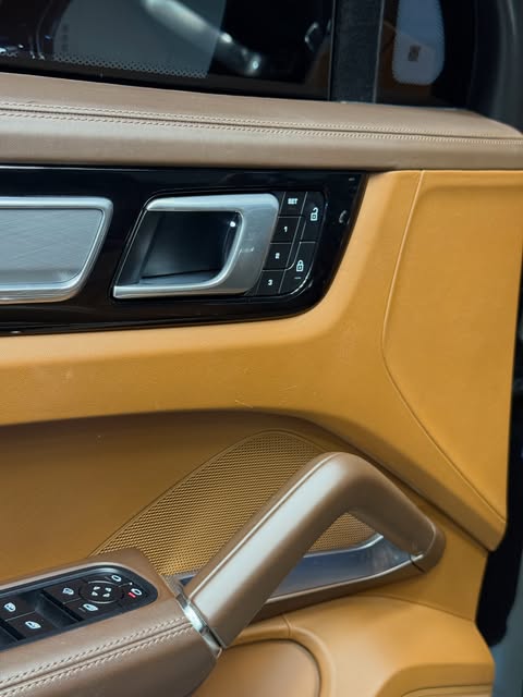 PORSCHE CAYENNE TURBO - Imagem 10