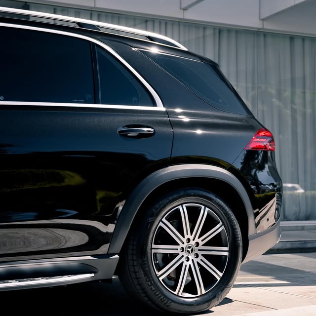 MERCEDES-BENZ GLE 450D - Imagem 11