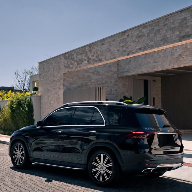 MERCEDES-BENZ GLE 450D - Imagem 3