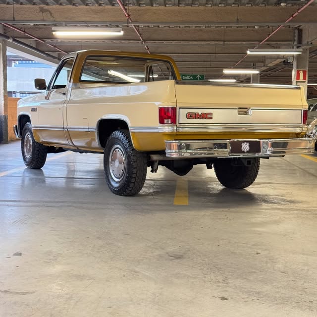GMC 2500 SIERRA - Imagem 12
