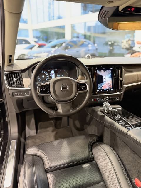 VOLVO S90 T-8 INSCRIPT - Imagem 2