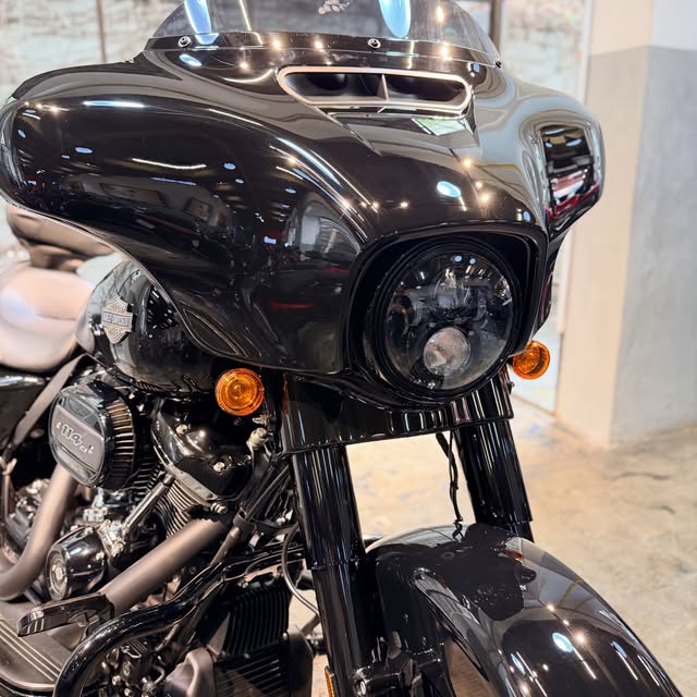 HARLEY-DAVIDSON STREET GLIDE SPECIAL - Imagem 3