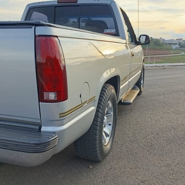 CHEVROLET SILVERADO - Imagem 6