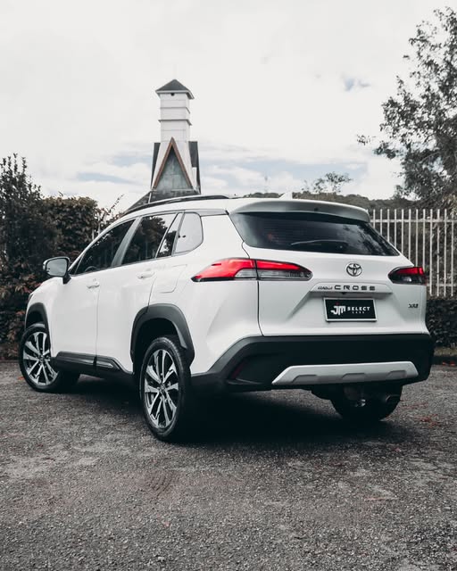 TOYOTA COROLLA CROSS XRE 2.0 CVT - Imagem 2