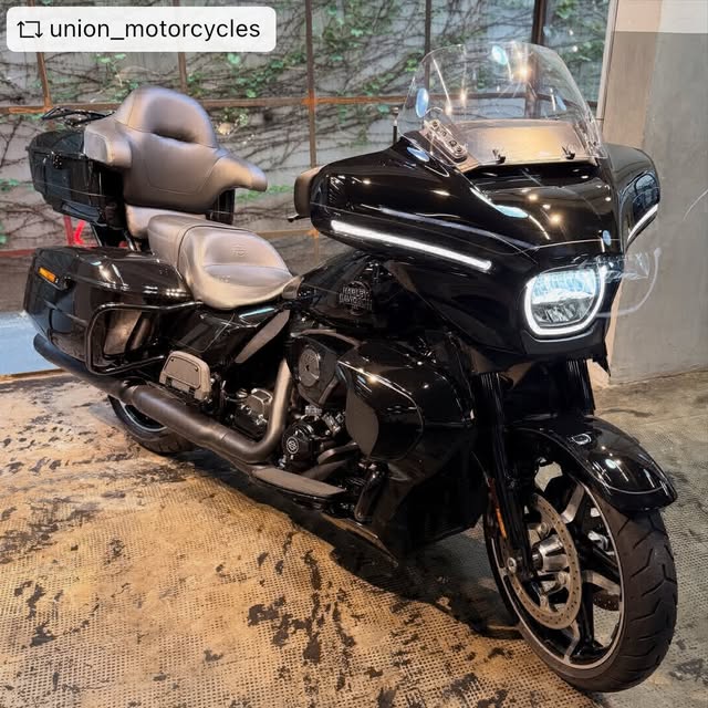 HARLEY-DAVIDSON STREET GLIDE ULTRA - Imagem 1