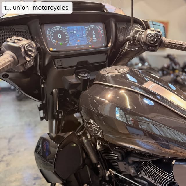 HARLEY-DAVIDSON STREET GLIDE ULTRA - Imagem 10