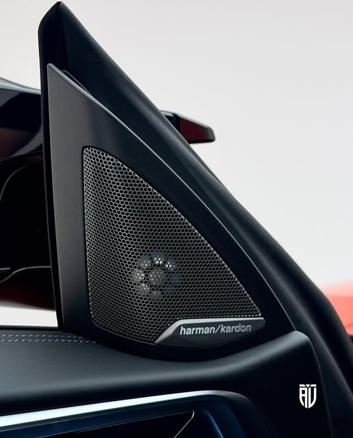 BMW M4 COMPETITION - Imagem 12