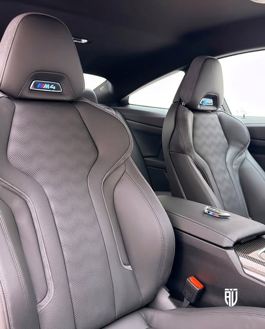 BMW M4 COMPETITION - Imagem 14