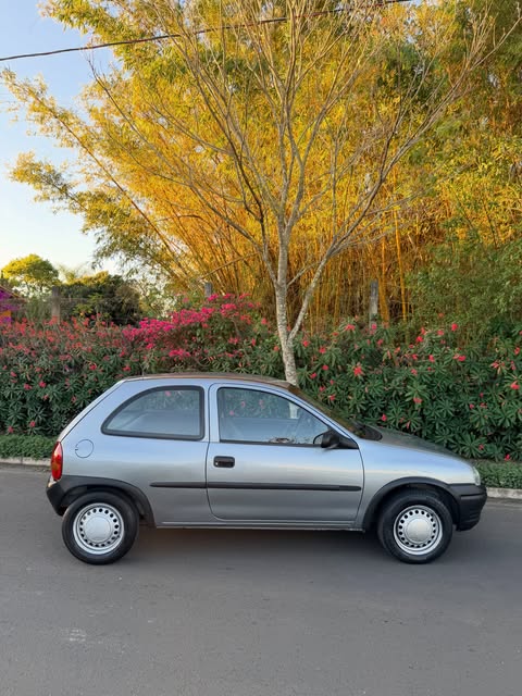 CHEVROLET CORSA - Imagem 2