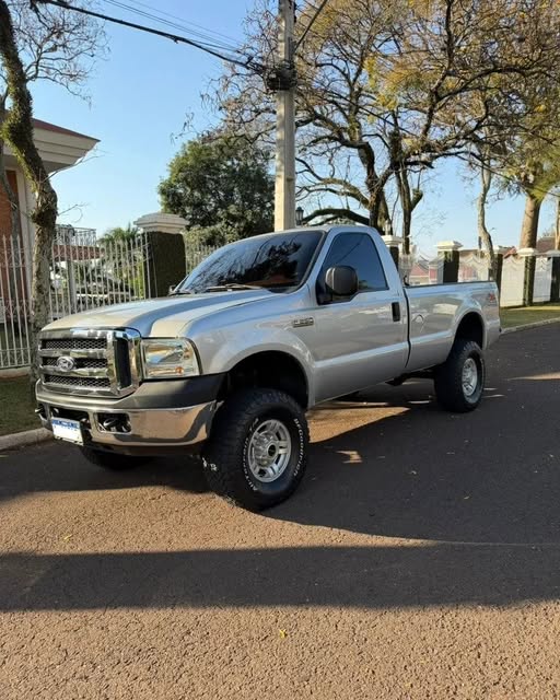 FORD F-250 XLT - Imagem 1