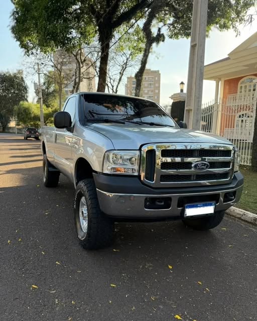 FORD F-250 XLT - Imagem 2