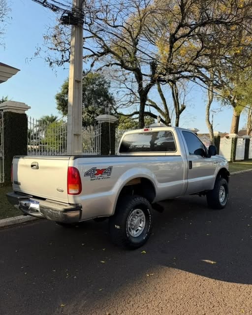 FORD F-250 XLT - Imagem 4