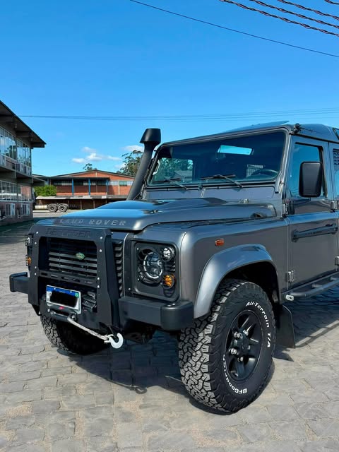 LAND ROVER DEFENDER 110S - Imagem 19