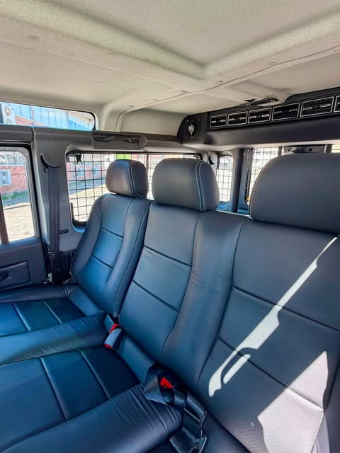 LAND ROVER DEFENDER 110S - Imagem 5