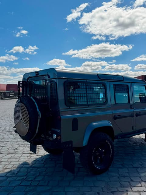 LAND ROVER DEFENDER 110S - Imagem 10