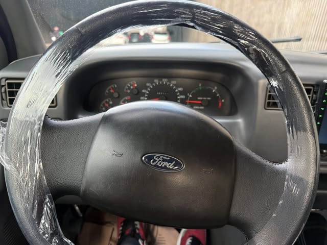 FORD F-250 - Imagem 16