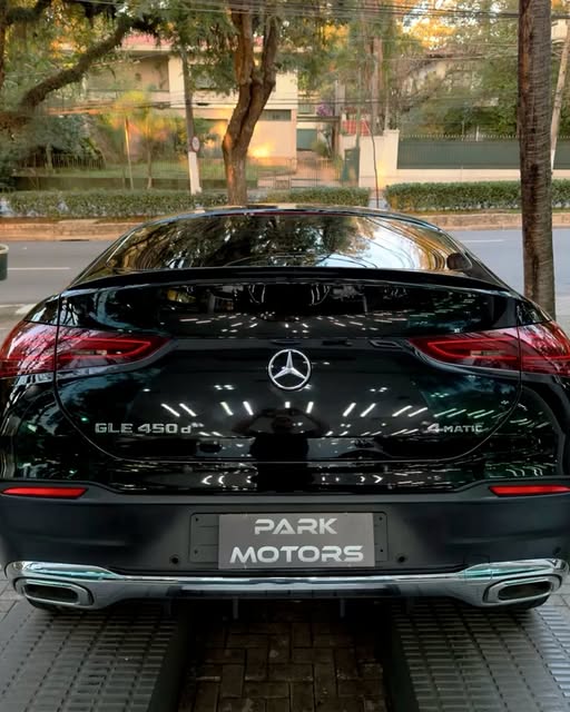 MERCEDES-BENZ GLE 450D COUPÉ - Imagem 6