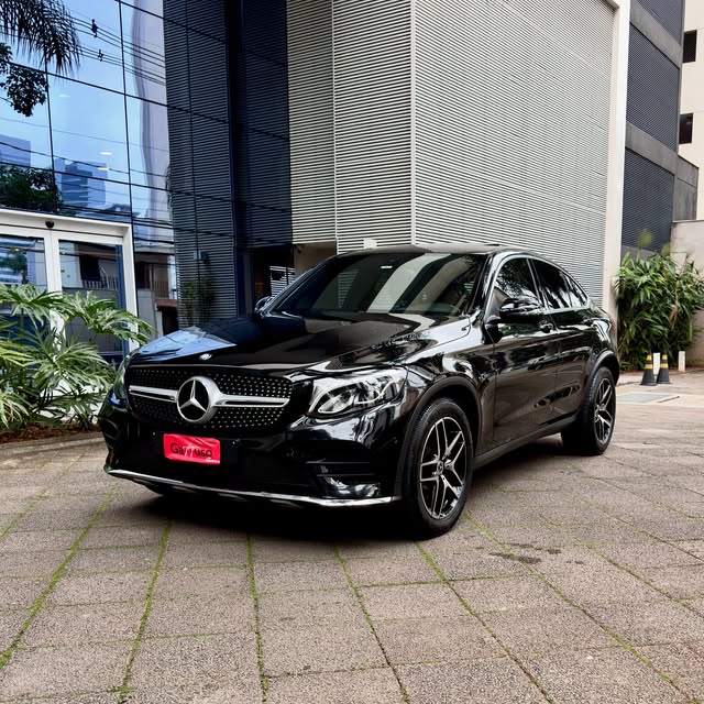 MERCEDES-BENZ GLC 250 SPORT AMG - Imagem 1