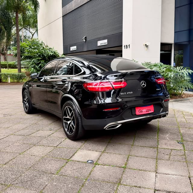 MERCEDES-BENZ GLC 250 SPORT AMG - Imagem 4