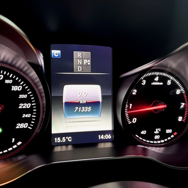 MERCEDES-BENZ GLC 250 SPORT AMG - Imagem 10