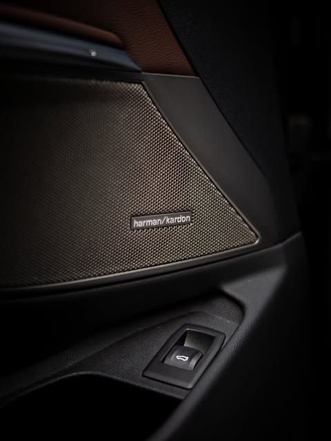 BMW 320I M SPORT - Imagem 14