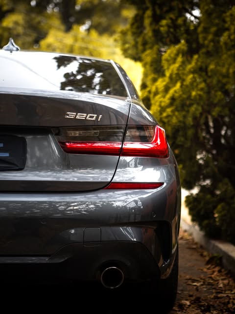 BMW 320I M SPORT - Imagem 4