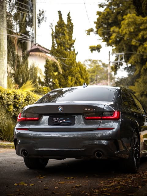 BMW 320I M SPORT - Imagem 5