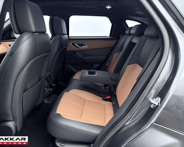 LAND ROVER RANGE ROVER VELAR R-DYNAMIC HSE P400E - Imagem 4