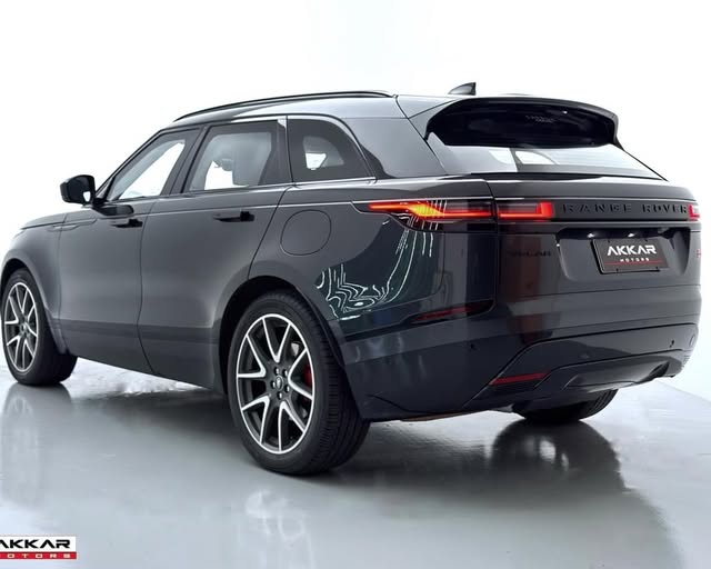LAND ROVER RANGE ROVER VELAR R-DYNAMIC HSE P400E - Imagem 8