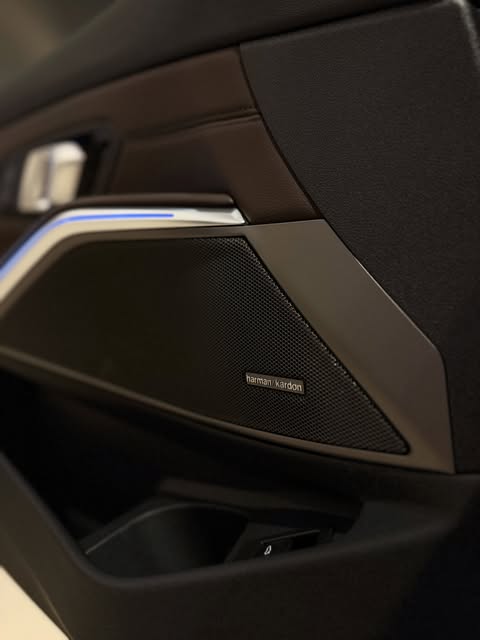 BMW 320I M SPORT - Imagem 18