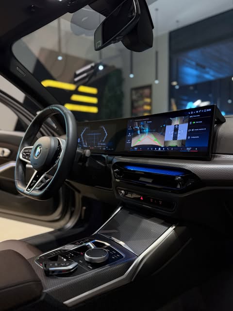 BMW 320I M SPORT - Imagem 9