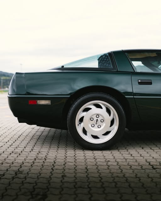 CHEVROLET CORVETTE C4 TARGA - Imagem 14