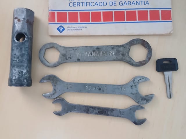 YAMAHA DT 180 - Imagem 11