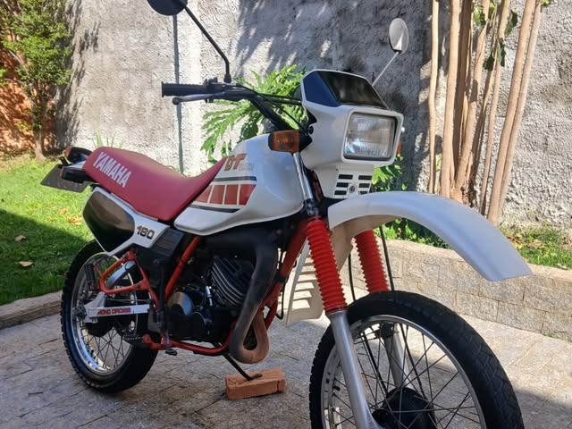 YAMAHA DT 180 - Imagem 4