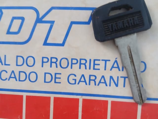 YAMAHA DT 180 - Imagem 8