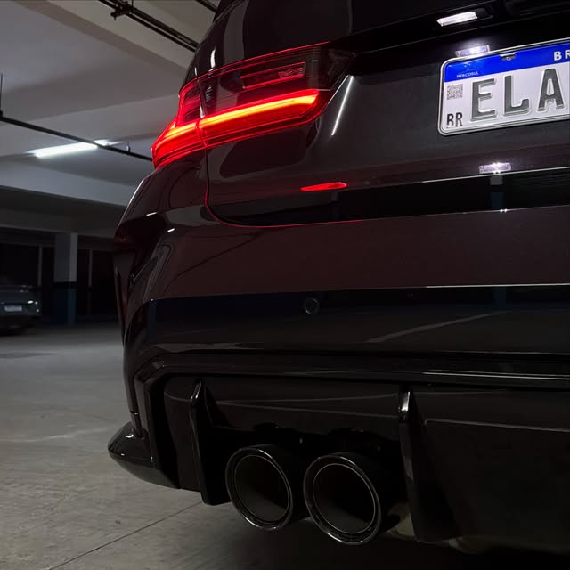 BMW M3 COMPETITION - Imagem 13
