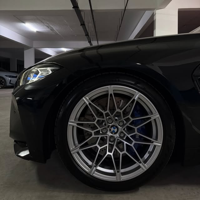 BMW M3 COMPETITION - Imagem 17