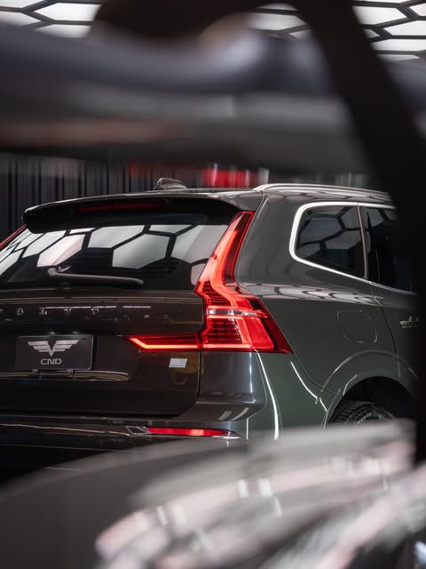 VOLVO XC60 T8 INSCRIPTION - Imagem 1
